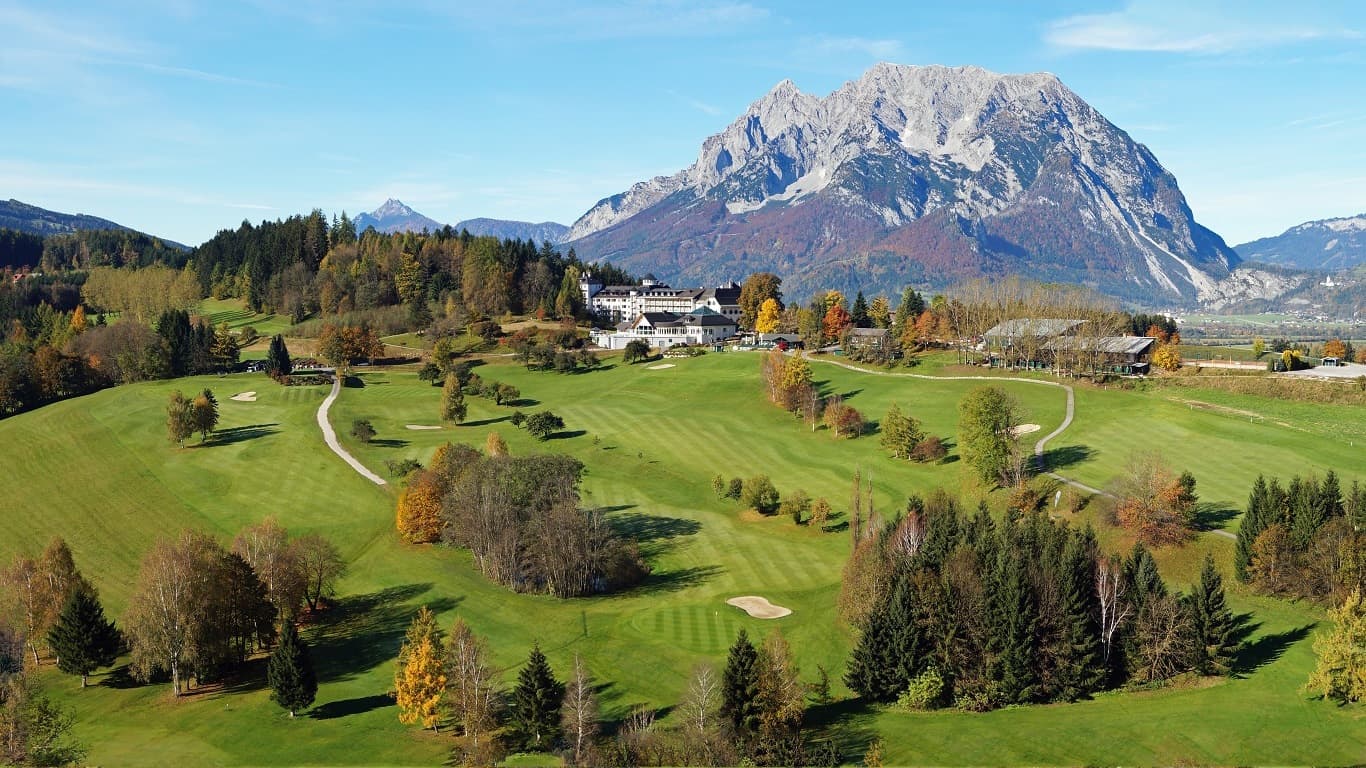 Po zimě je čas na vysokohorský golf v Schladming-Dachsteinu