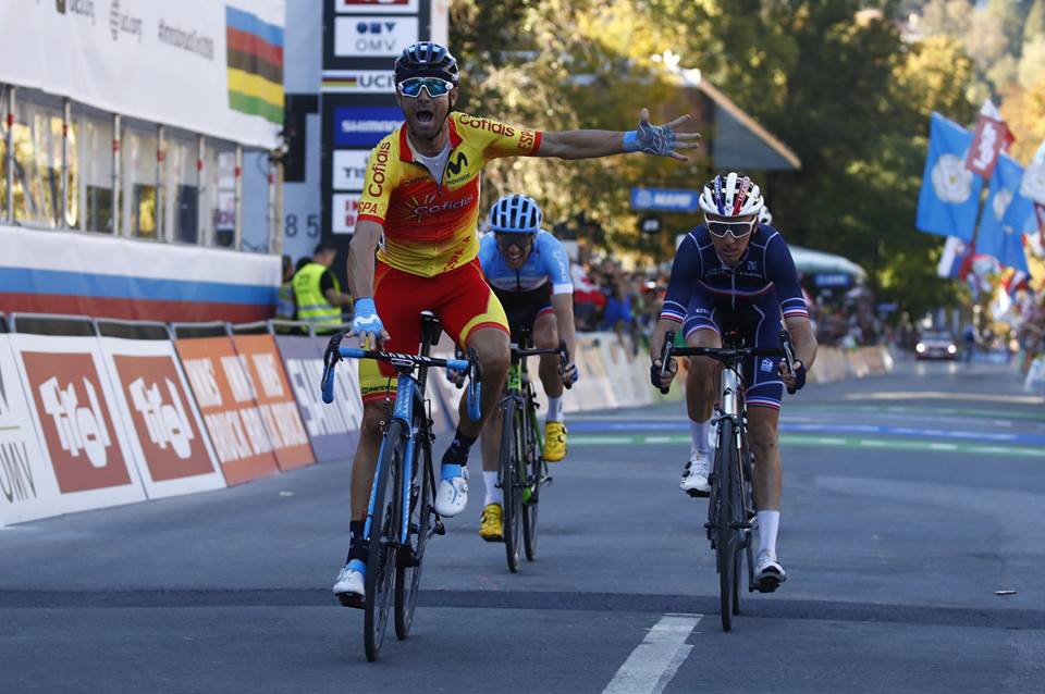 Tango v Innsbrucku. Mistrem silnice je Valverde, Kreuziger 6.