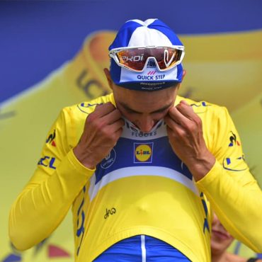 Tour de France je letos napínavá a ostrá jako břitva