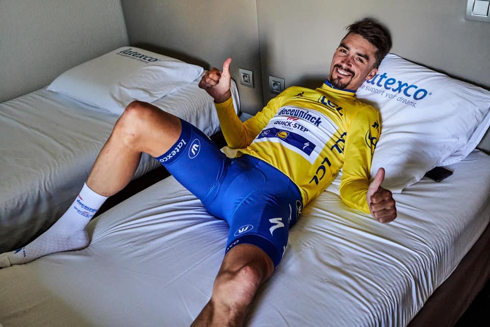 Kdo je Julian Alaphilippe, muž který na Tour zachránil Francii