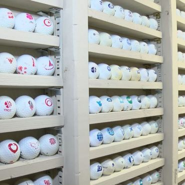 Americký penzista dal dohromady sbírku 15 tisíc golfových míčků. Ani jeden není stejný