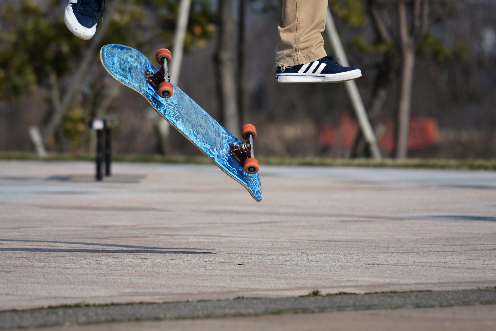 Průvodce pro nováčky na skateboardu – výběr desky, oblečení a začátky ježdění