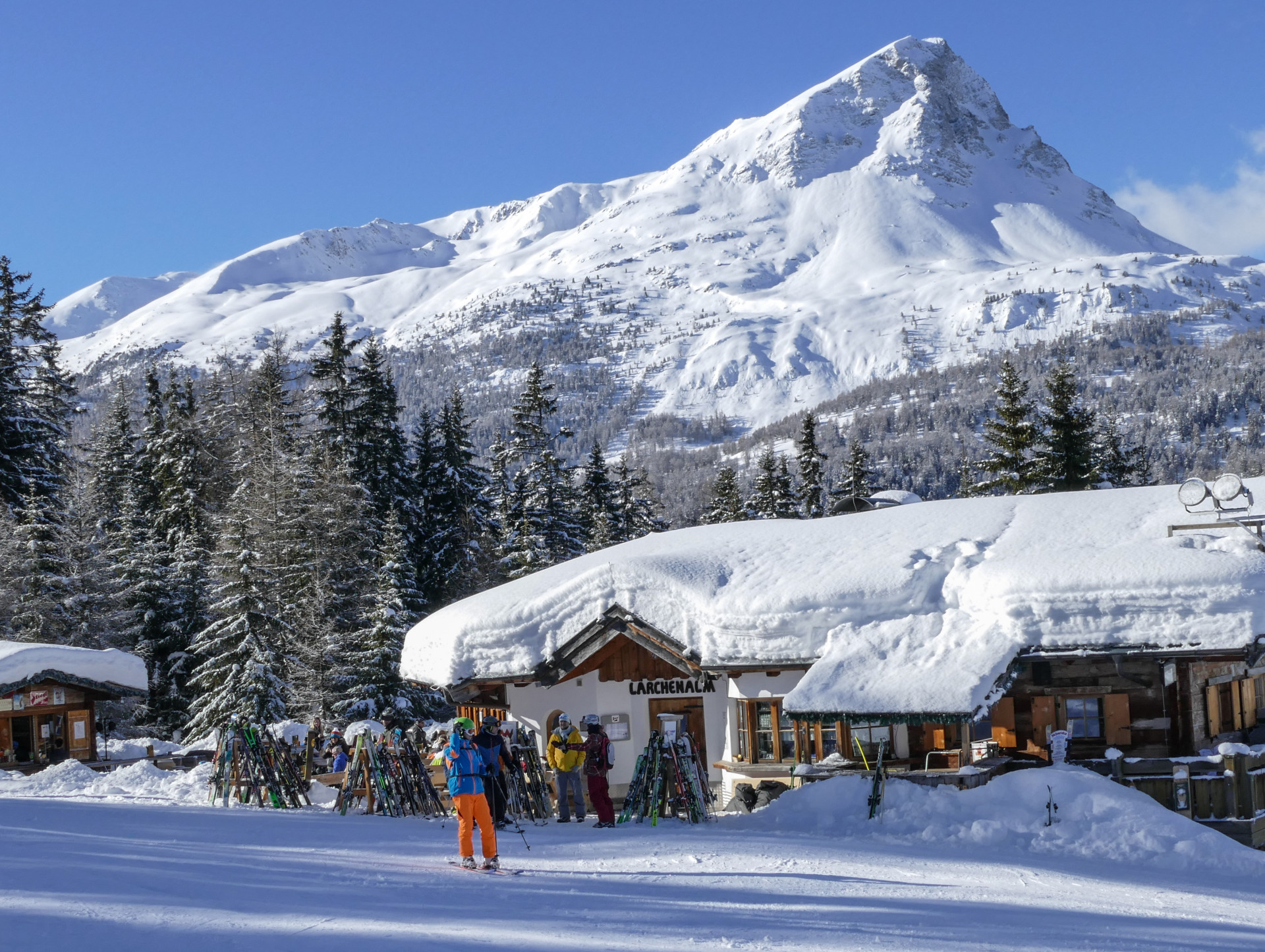 Nauders: 5 lyžařských areálů, 2 státy, 1 skipas
