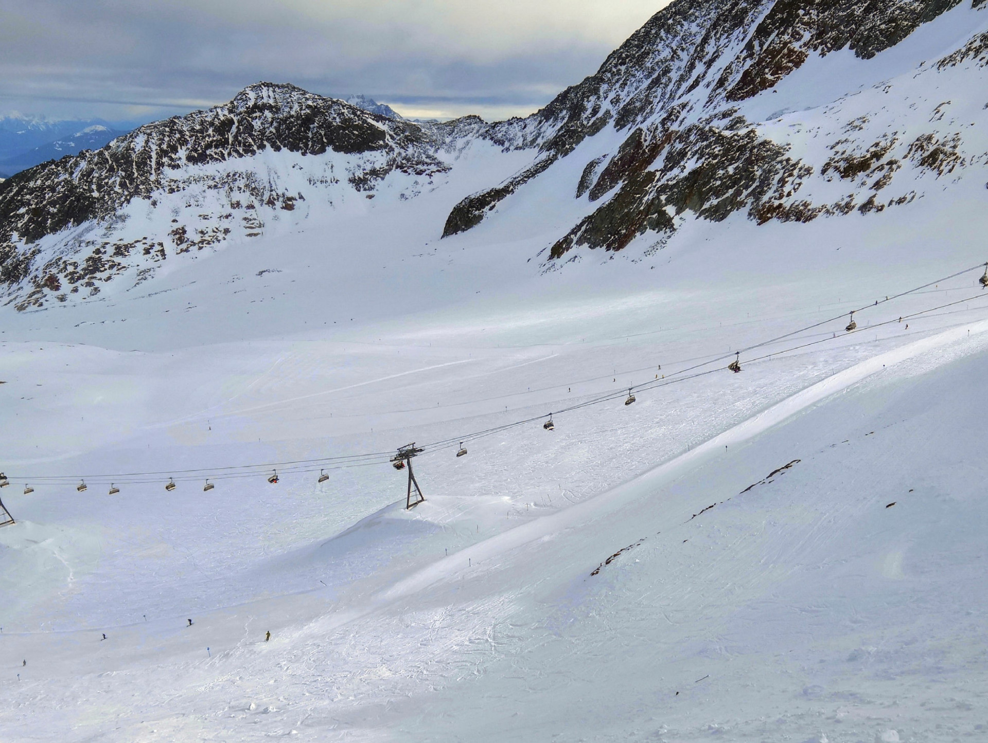 Lyžování na Stubai – Ledovce a vlnící se sjezdovky